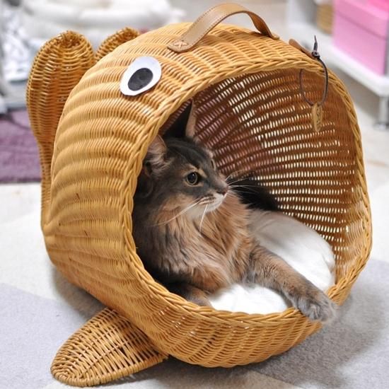 ラタンくじらベッド（キャラメル・ブラウン） - 猫用品のKocka