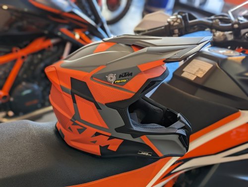 AIROH STRIKER HELMET 【ストライカー ヘルメット】 - KTM東海オンラインショップ