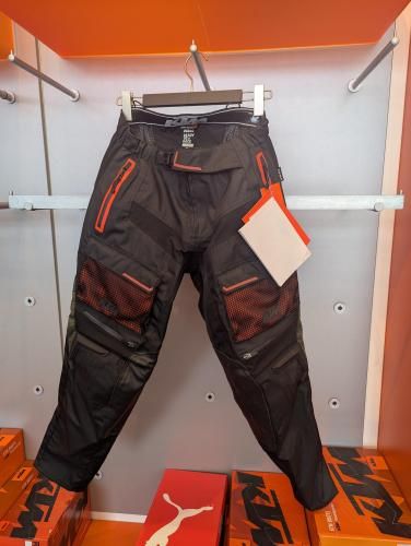 DEFENDER PANTS M/32
