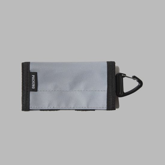 <img class='new_mark_img1' src='https://img.shop-pro.jp/img/new/icons50.gif' style='border:none;display:inline;margin:0px;padding:0px;width:auto;' />PACKING ѥå REFLECTIVE COMPACT WALLET ե쥯ƥ֥ѥȥå SILVER