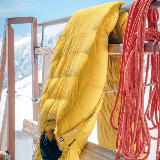 【美品】イスカ　ダウンシュラフ　エアプラス450 高品質820FP 春夏秋用 ヨドバシ.com - イスカ ISUKA エアプラス450 アウトドア ダウン