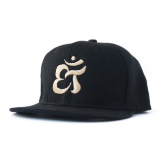 <img class='new_mark_img1' src='https://img.shop-pro.jp/img/new/icons14.gif' style='border:none;display:inline;margin:0px;padding:0px;width:auto;' />SYMBOL SNAP BACK / BLACK [ETHNIC TOKYO PRODUCTS]