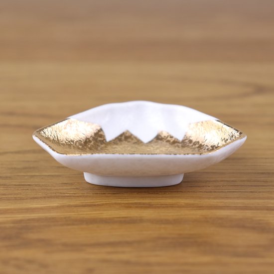 富士型豆皿（金彩） - カネアオ