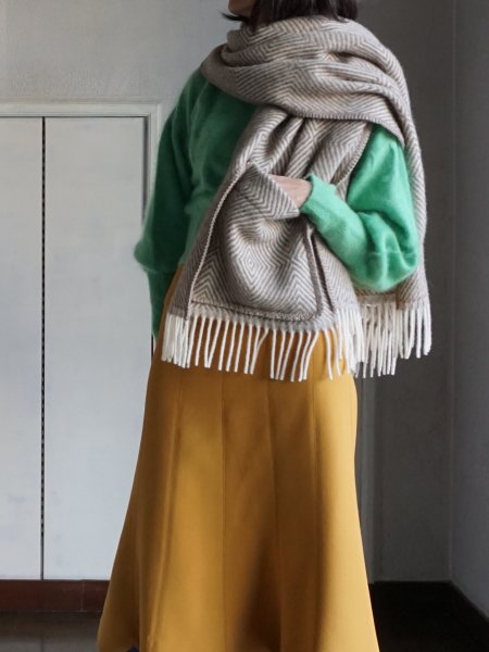 LAPUAN KANKURIT ラプアンカンクリ Pocket shawl MARIA (BR-WH)ー BELA