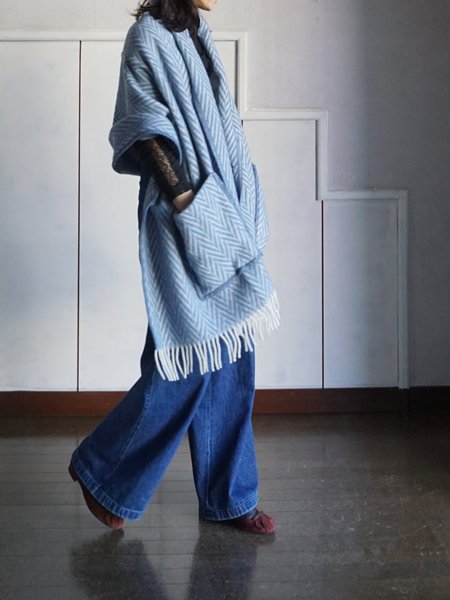 LAPUAN KANKURIT ラプアンカンクリ Pocket shawl IIDA (ROSE)ー BELA