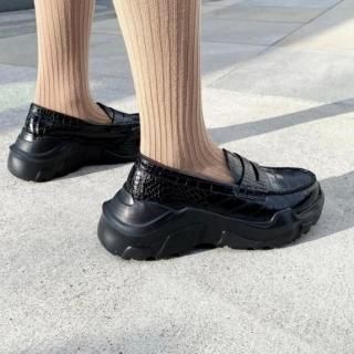 AKIKOAOKI shoes 塼Gravity faux leather crocodile