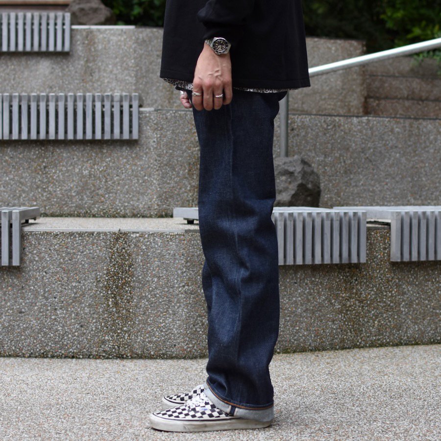 ( KURO ) GRAPHITE NON WASH DENIM PANTS