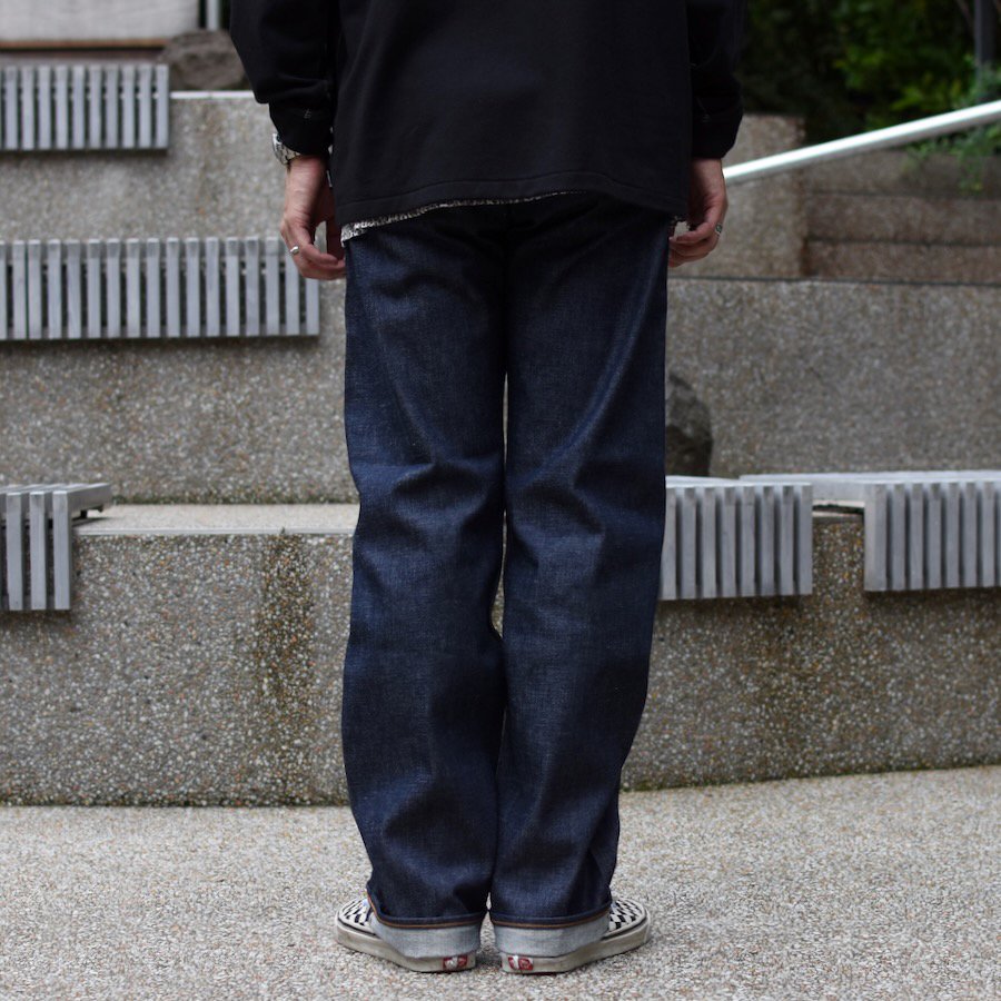 ( KURO ) GRAPHITE NON WASH DENIM PANTS