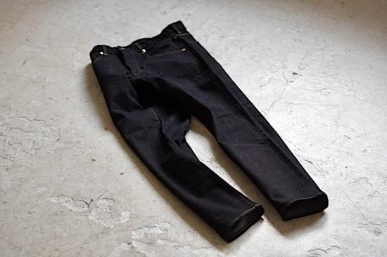 Negative DenimSlim Tapered Jenas 濃紺 黒耳 Negative DenimSlim Tapered Jenas 濃紺 黒耳 - メルカリ