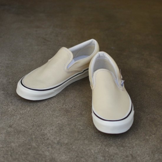 Vans classic slip on cheap jabong