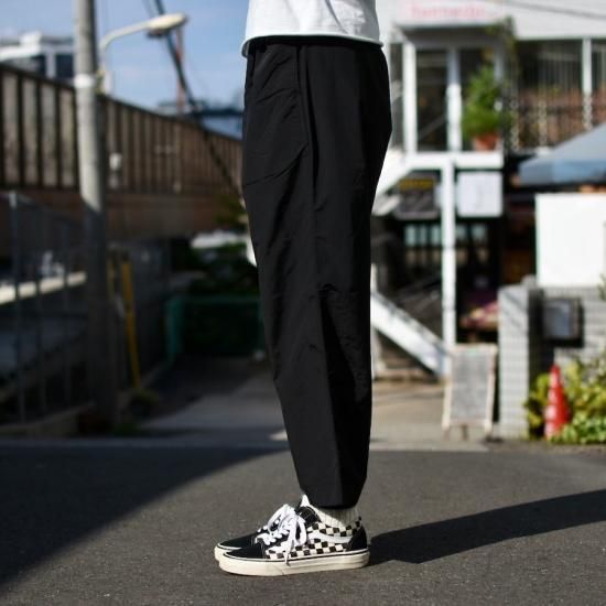 バーラップ アウトフィッター (burlap outfitter) wide track pant