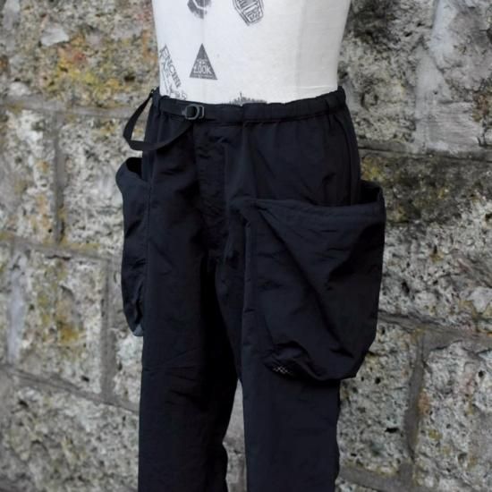 COMFY OUTDOOR GARMENT (コムフィアウトドアガーメント