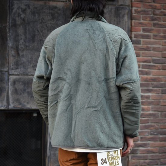 デッドストック (dead stock) U.S. ARMY GEN3 ECWCS POLARTEC FLEECE