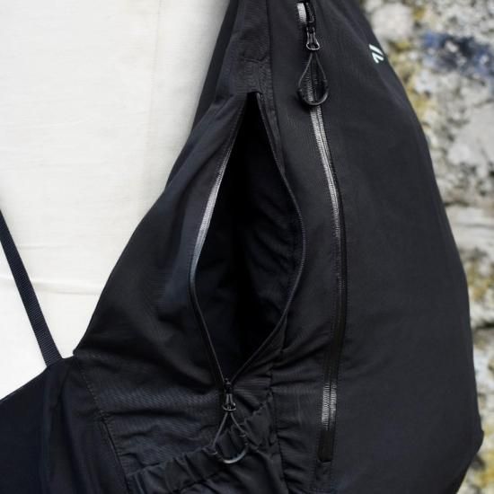 シーエムエフアウトドアガーメント ( CMF OUTDOOR GARMENT ) CMF