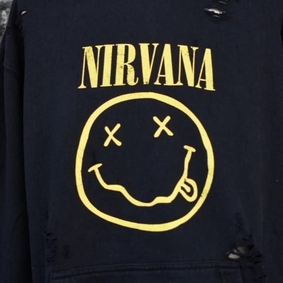 スリフティールック ( THRIFTY LOOK ) WORN-OUT BAND HOODIE
