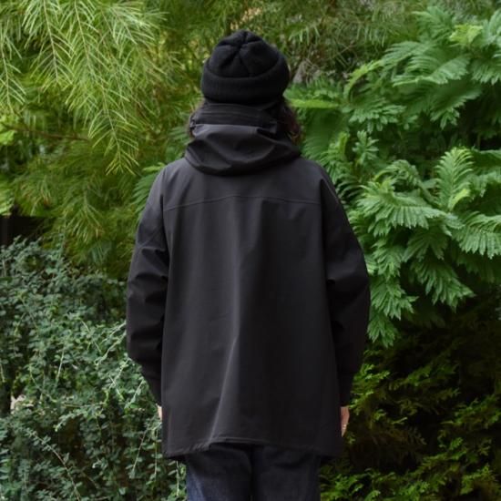 シーエムエフアウトドアガーメント ( CMF OUTDOOR GARMENT ) CMF