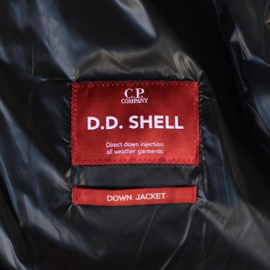 C.P. Company 赤 ジャケット フード付き C P COMPANY フード付きナイロンジャケット - メルカリ