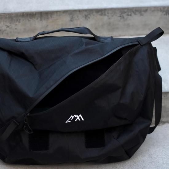 CMF OUTDOOR GARMENT MESSENGER BAG バッグ CMF OUTDOOR GARMENT [コムフィアウトドアガーメント] MESSENGER