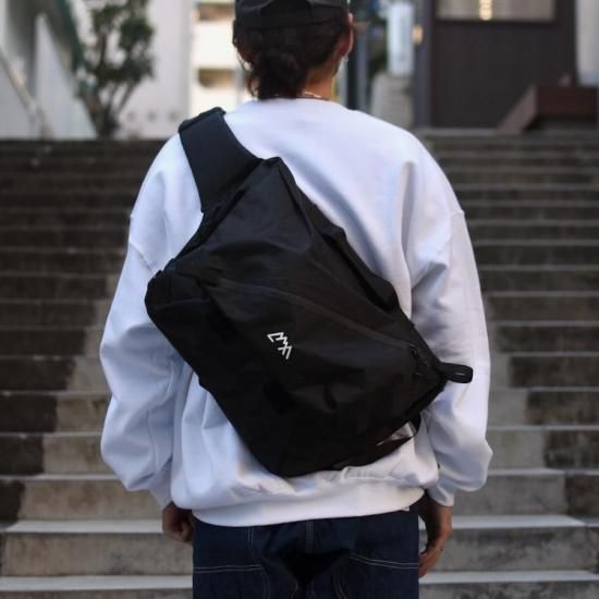 シーエムエフアウトドアガーメント ( CMF OUTDOOR GARMENT