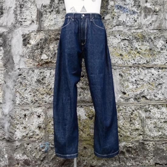 クロ ( KURO ) THREE DIMENSIONAL CUTTING DENIM PANTS / 3D