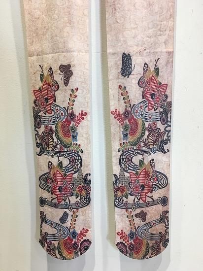 紅型タペストリー 在庫限り】紅型タイツ/古布地紋 - Estrellas Webshop