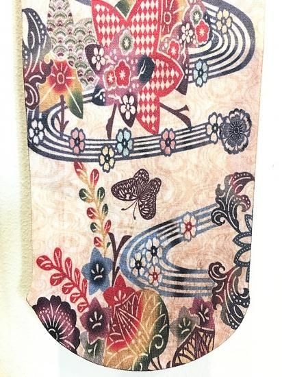 紅型タペストリー 在庫限り】紅型タイツ/古布地紋 - Estrellas Webshop