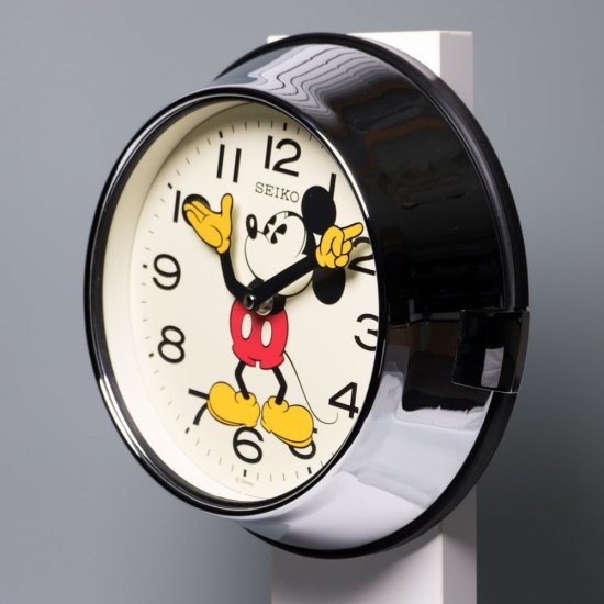 ディズニーセイコー防塵型掛時計よろしくお願いいたします