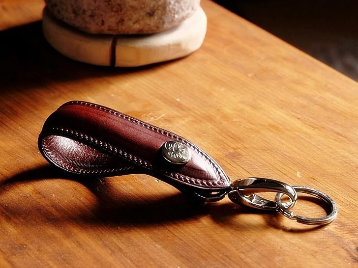 ル・ボナー ブッテーロ キーリング　ヴァイオレット ル・ボナー ベルトキー｜ブッテーロ - 神戸派商店