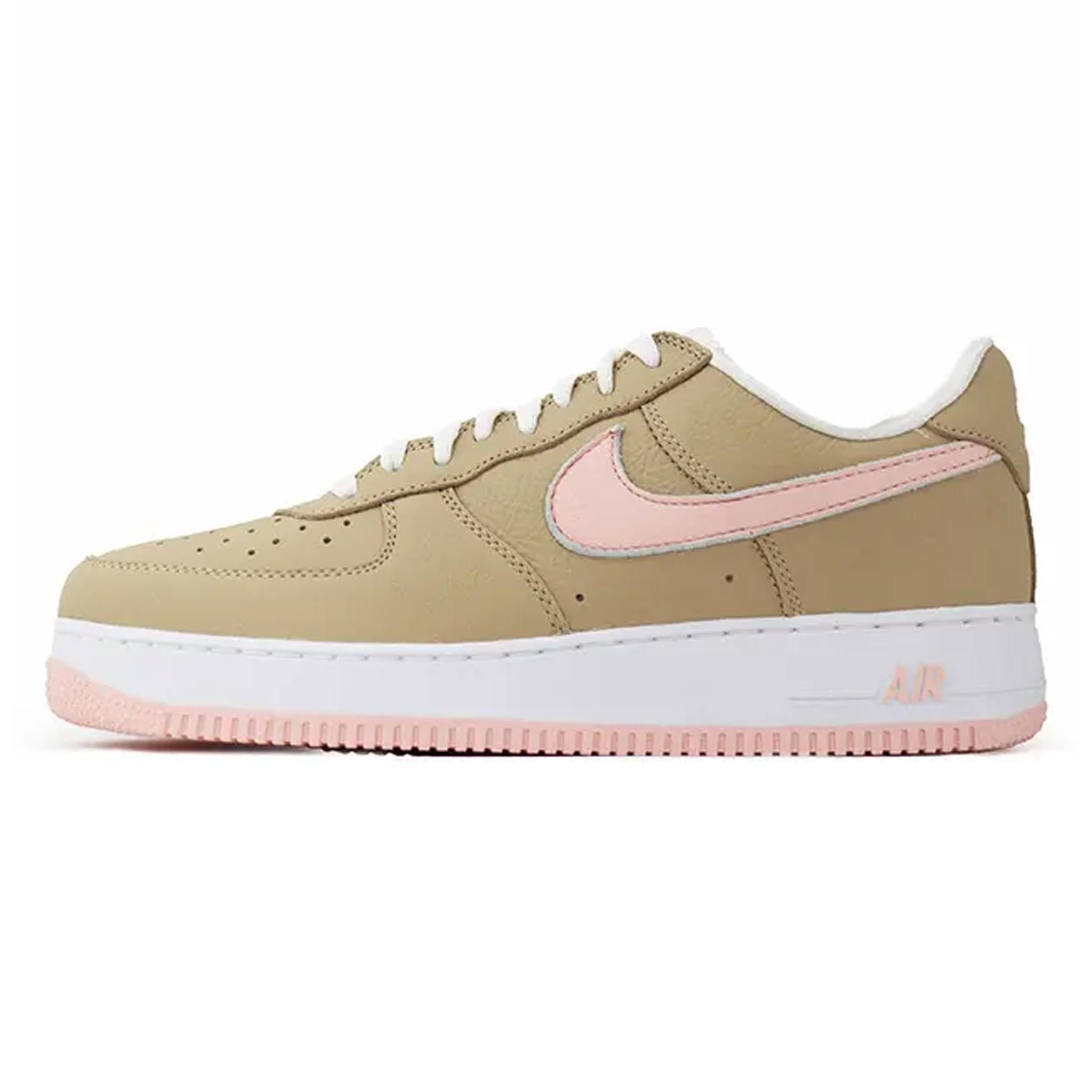 <img class='new_mark_img1' src='https://img.shop-pro.jp/img/new/icons5.gif' style='border:none;display:inline;margin:0px;padding:0px;width:auto;' />NIKE AIR FORCE 1 LOW RETRO
