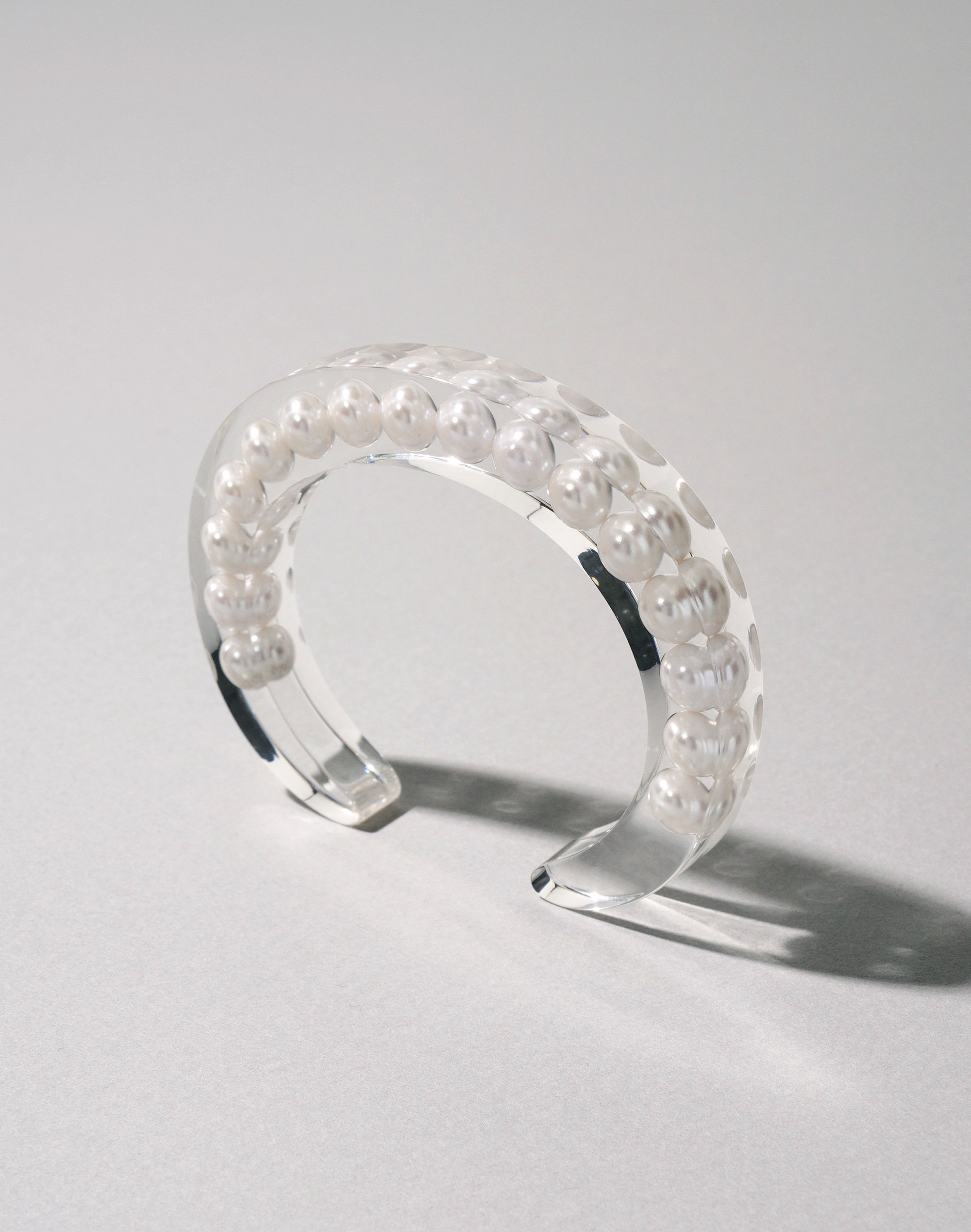 Essence Bangle 1 _ white