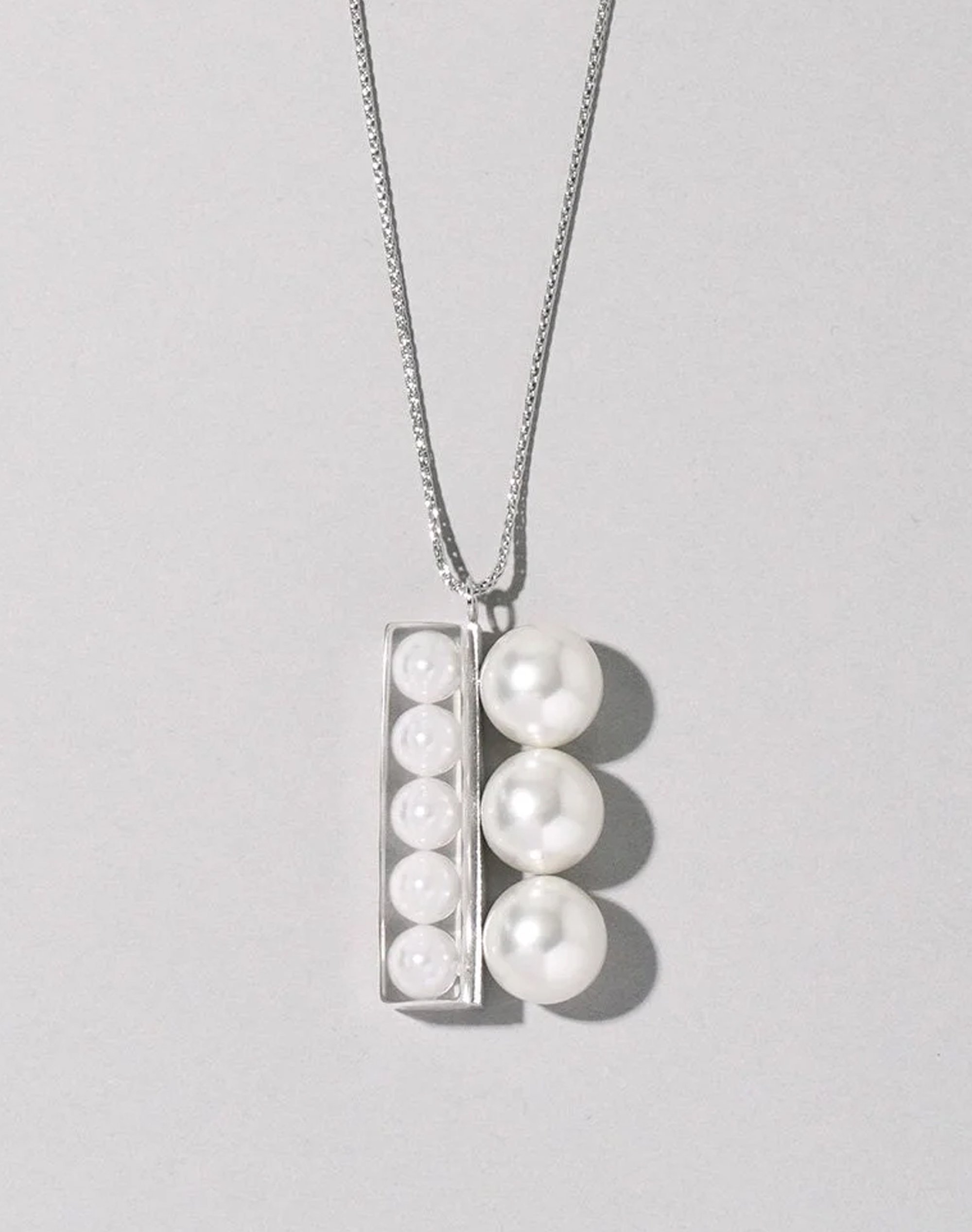 Essence Silver Plus Necklace 1 _ white