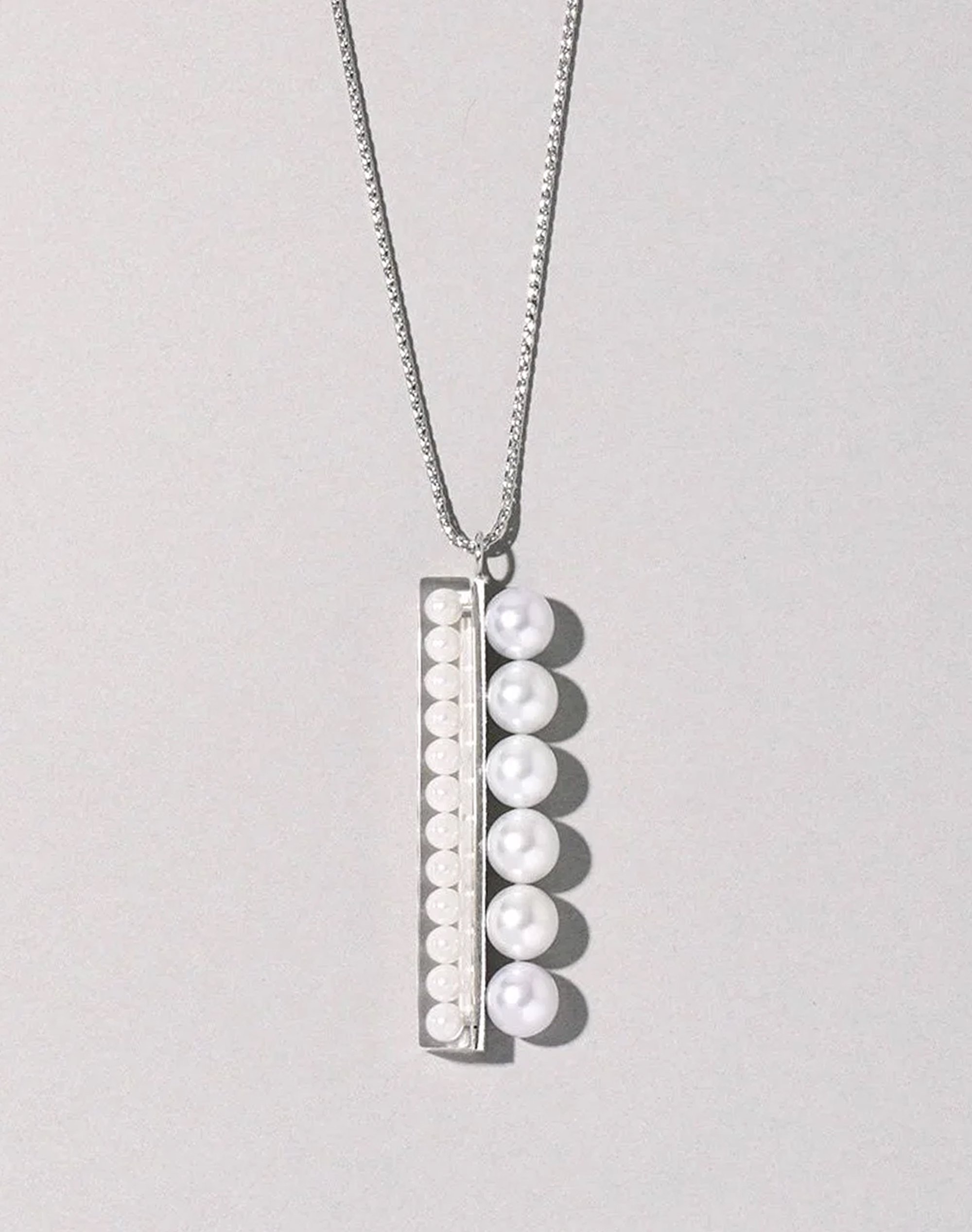 Essence Silver Plus Necklace 4 _ S size _ white