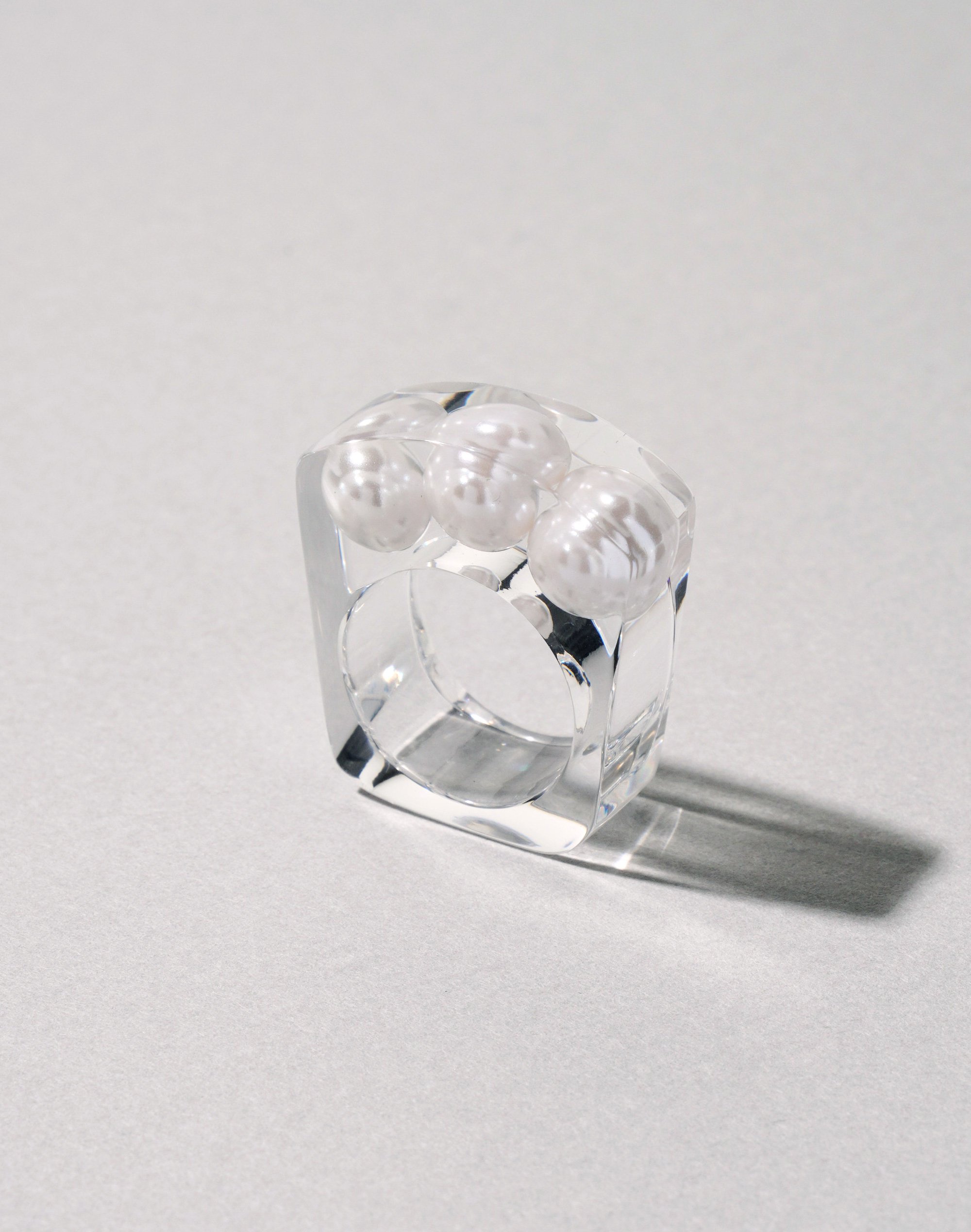 Essence Ring 1 _ white