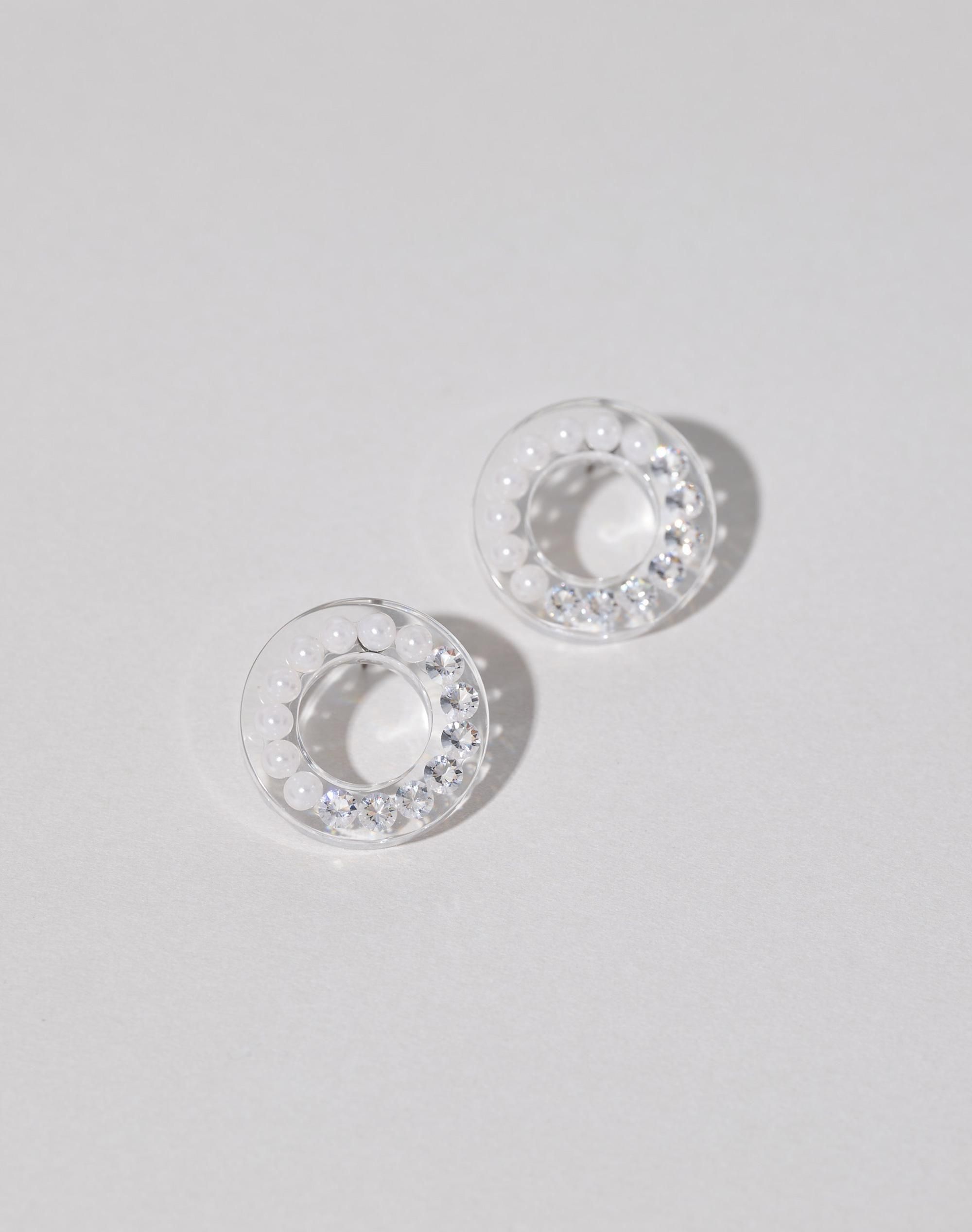 Luxe Earring 4 _ white