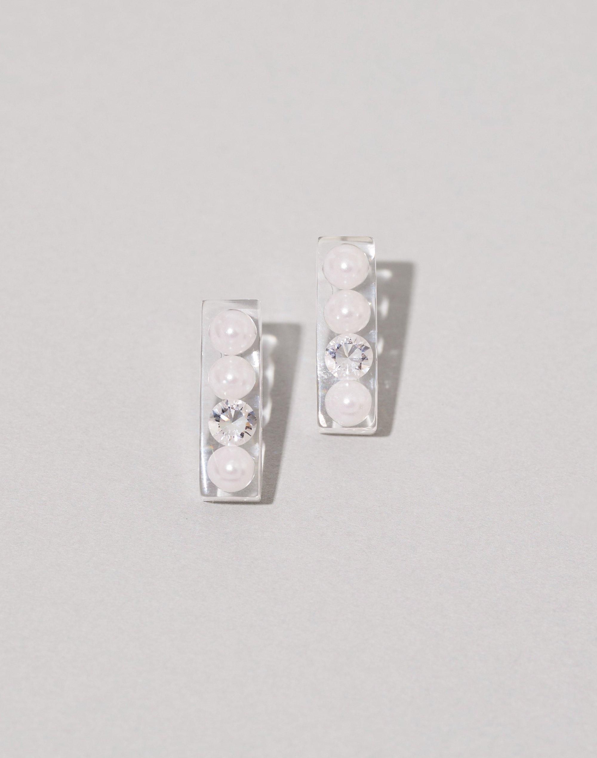 Luxe Earring 3 _ S size _ white - JUTIQU | ジュティク ONLINE SHOP