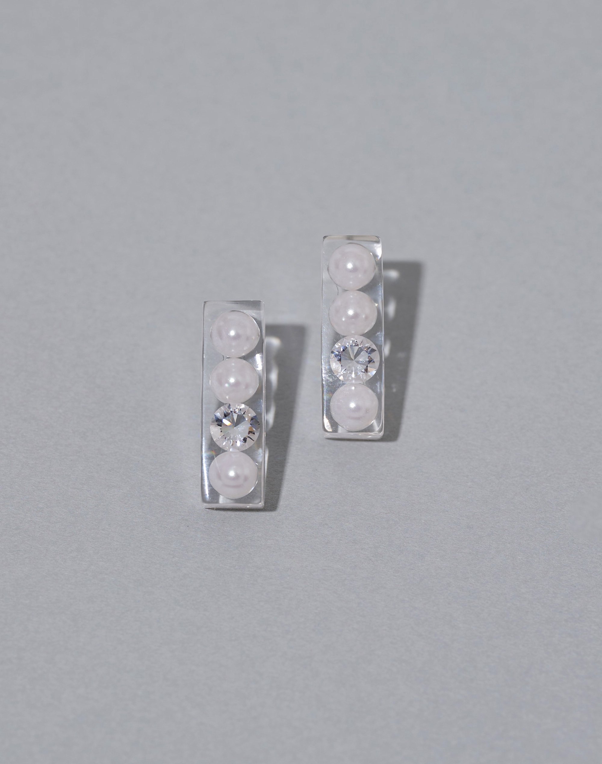 Luxe Earring 3 _ S size _ white