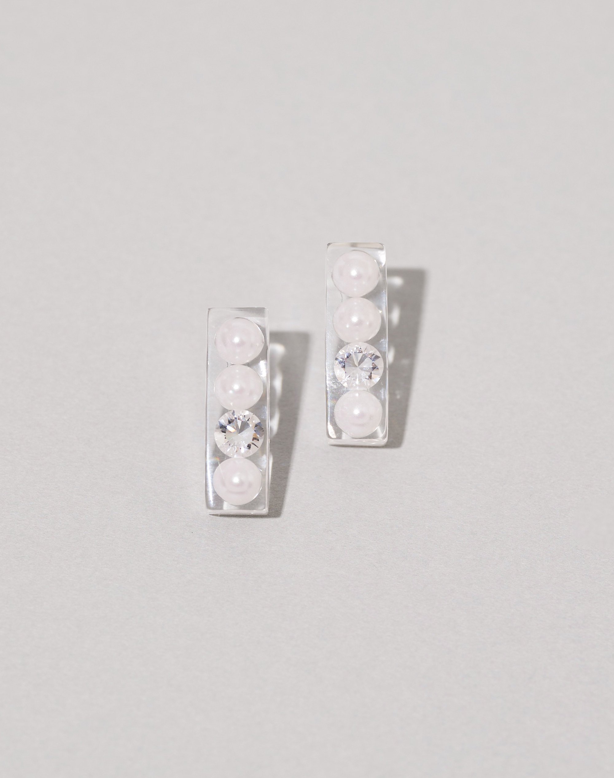 Luxe Earring 3 _ S size _ white