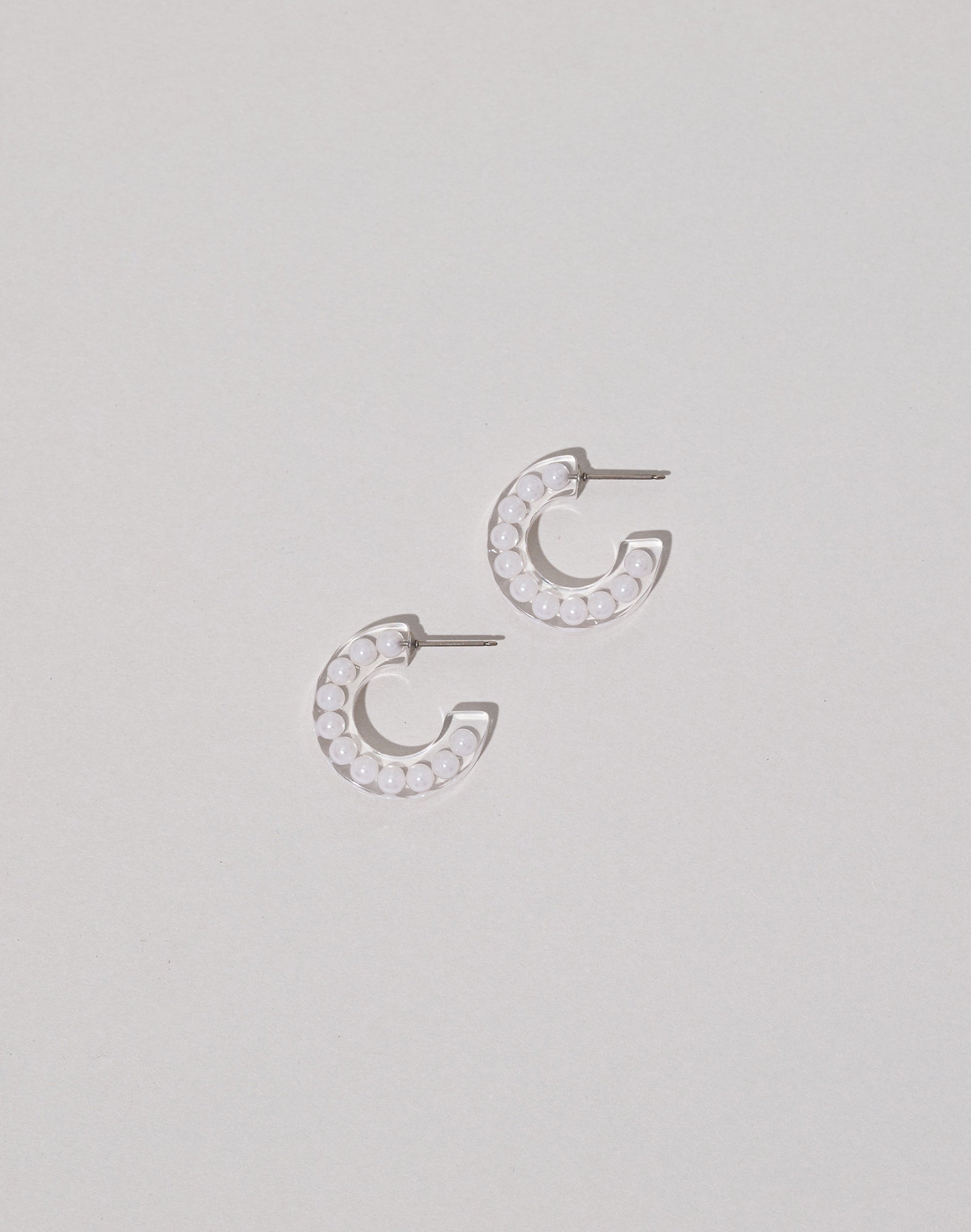 Essence Earring 1 _ S size _ white