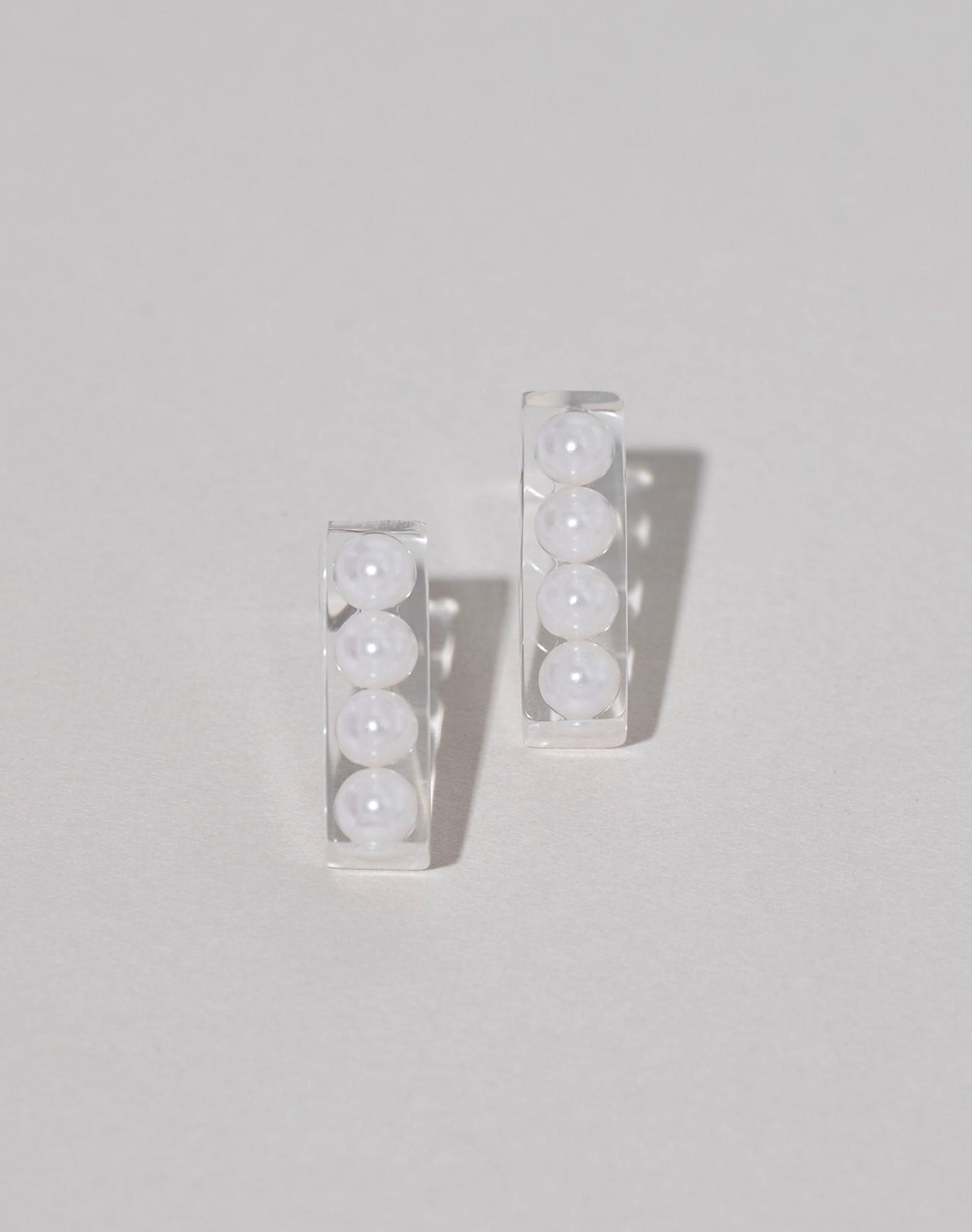 Essence Earring 7 _ S size _ white