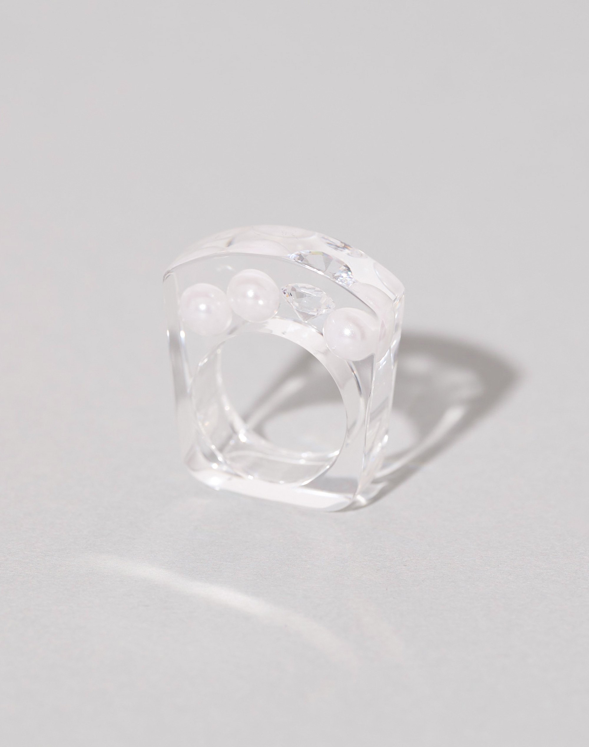 Luxe Ring 2 _white