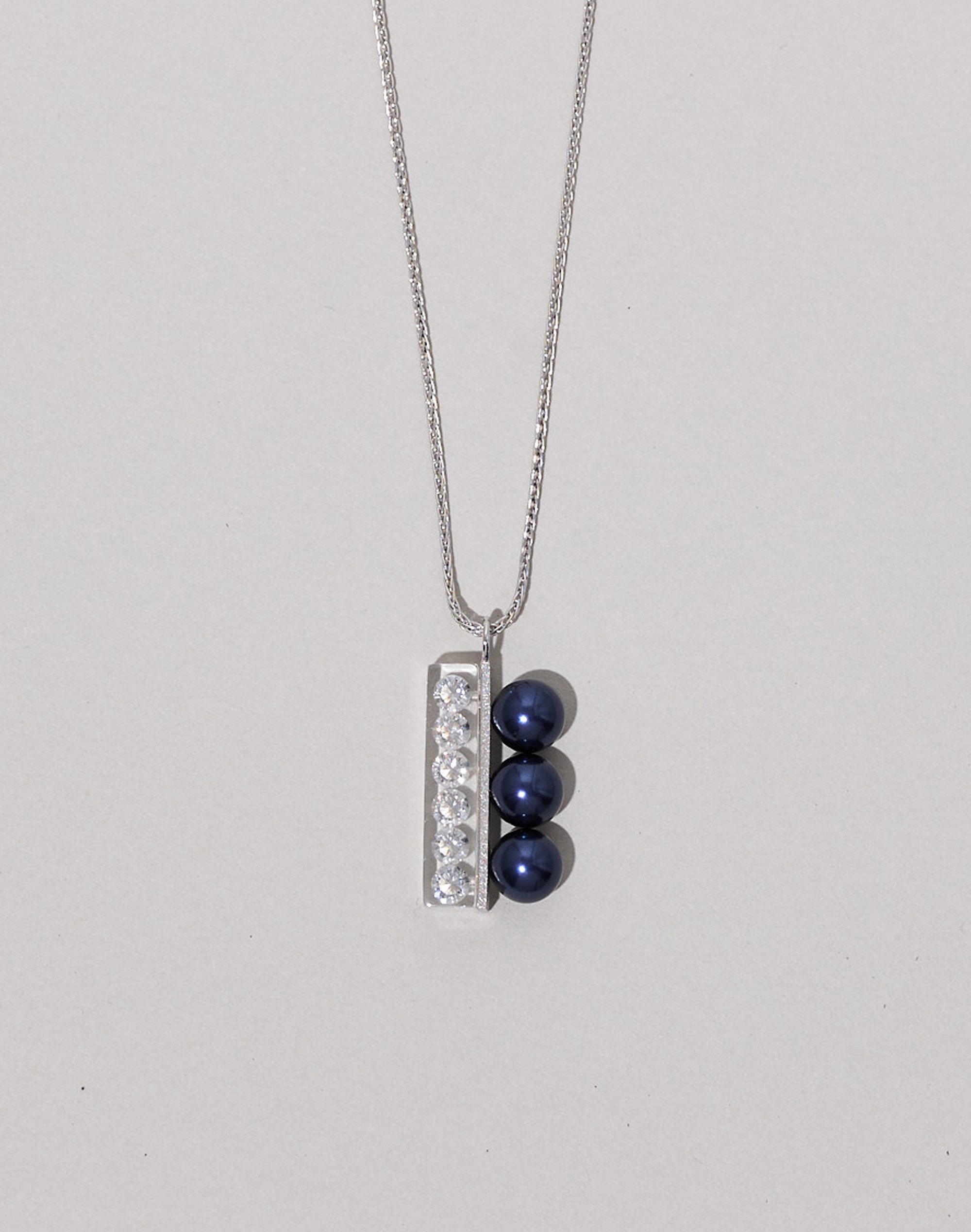 Timeless Silver Plus Necklace 3 _ S size _ navy