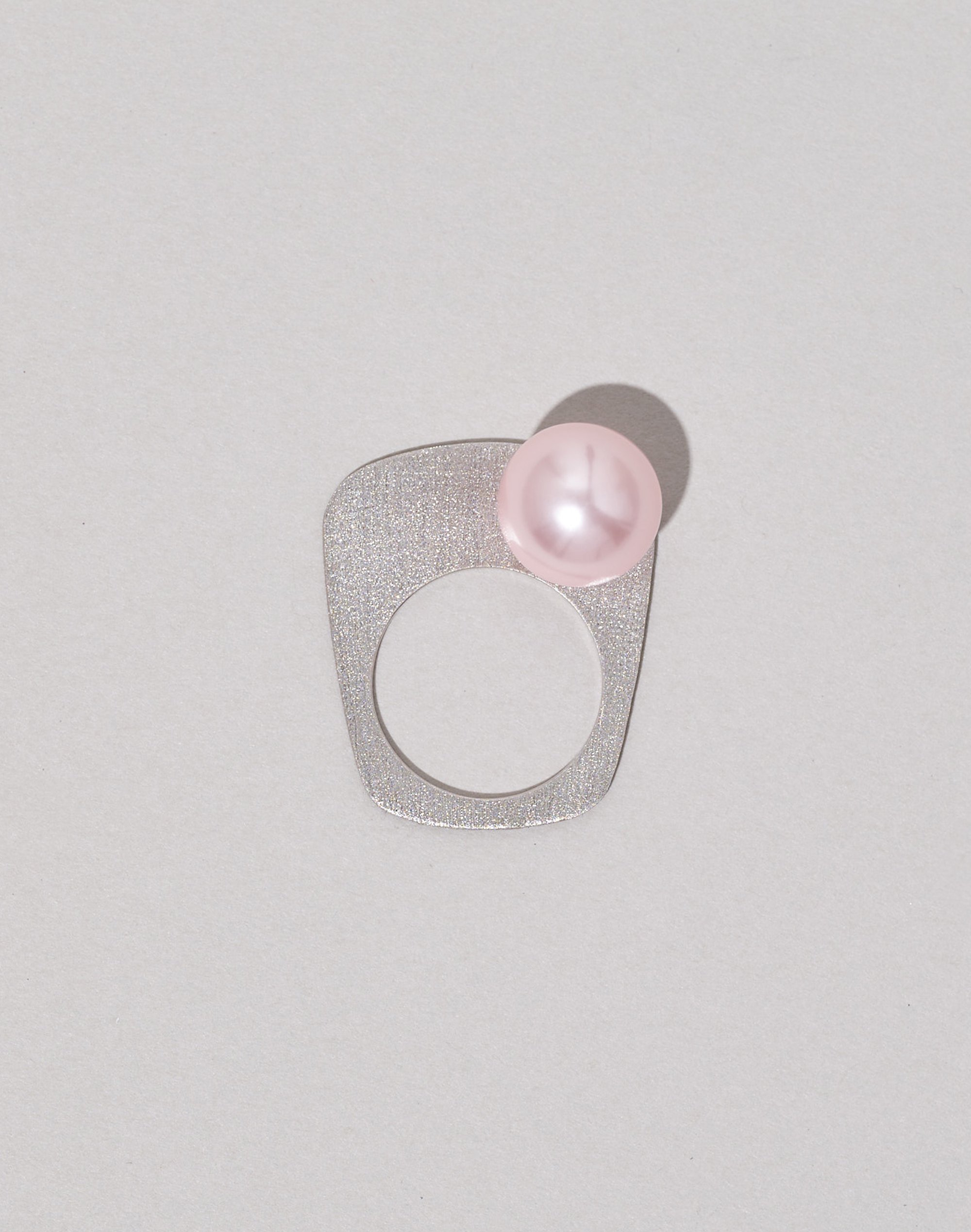 Essence Silver Ring 10 right _ sakura