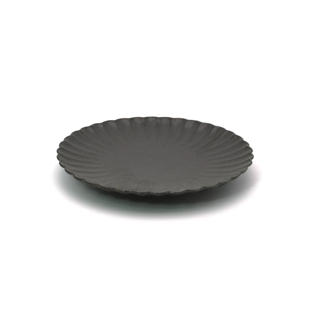 イタリア 菊割皿 16cm - 有田焼窯元 やま平窯 公式オンラインショップ