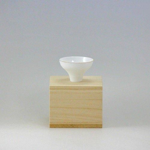 エッグシェル 酒器 - 有田焼窯元 やま平窯 公式オンラインショップ