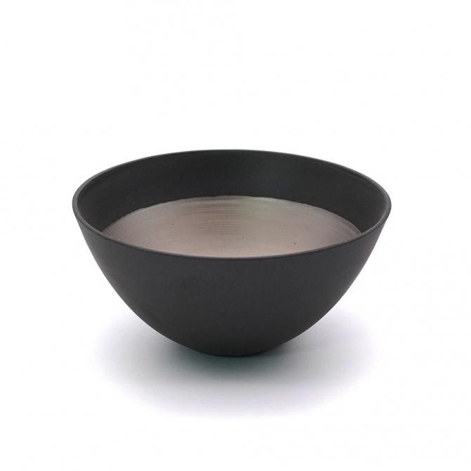 å ܥ M Black/Platinum