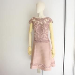 セレブに愛されるドレスブランドTADASHI SHOJI