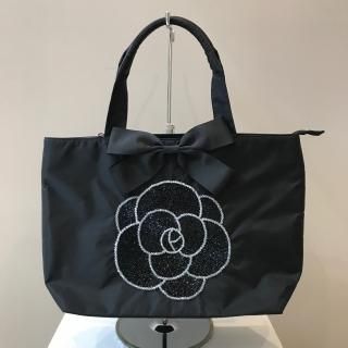Lou Lou Collection<br>ルルコレクション<br>ブラックベース&ブラックカメリア<br>トートバッグ L