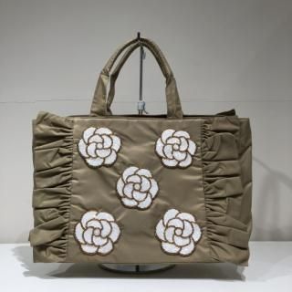 Lou Lou Collection<br>ルルコレクション<br>ミニカメリア<br>フリルトート ベージュ白M
