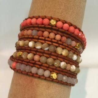CHAN LUU<br>チャンルー<br>ラップブレスレット<br>コーラルカラー&ゴールドズ5連<br>