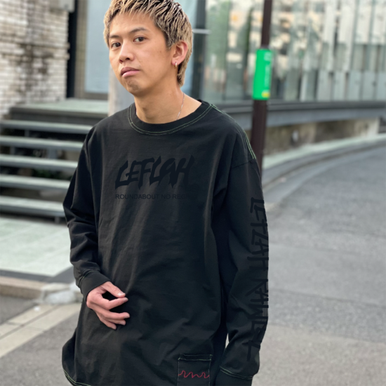 <img class='new_mark_img1' src='https://img.shop-pro.jp/img/new/icons1.gif' style='border:none;display:inline;margin:0px;padding:0px;width:auto;' />【LEFLAH】overdyed main logo long tee (BLK)